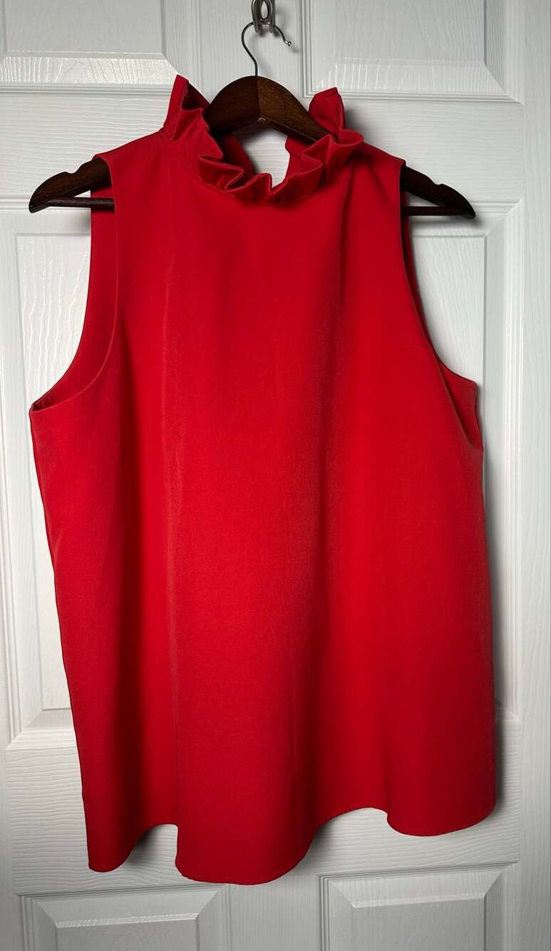 Tuckernuck RED Mason Blouse size XL Sleeveless Top Ruffle Bow Tie NWT